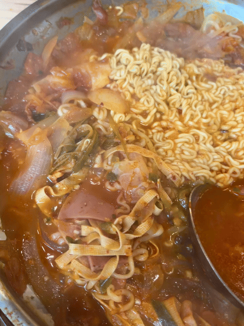 판교 맛집 이태리부대찌개 | 버터랑 비벼먹는 꼬소한 맛 사진 13