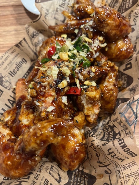 수원 영통 맛집 BHC 수원영통점 | 영통역 넓은 홀 치킨집 사진 11