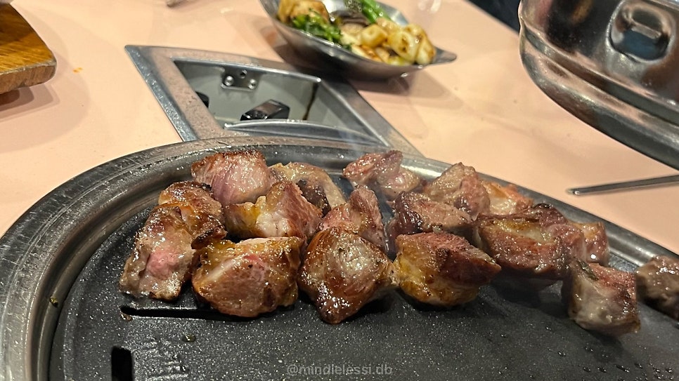 판교 맛집 돼지맨숀 고기 구워주는 집 이베리코 플루마 특수부위 후기 사진 47