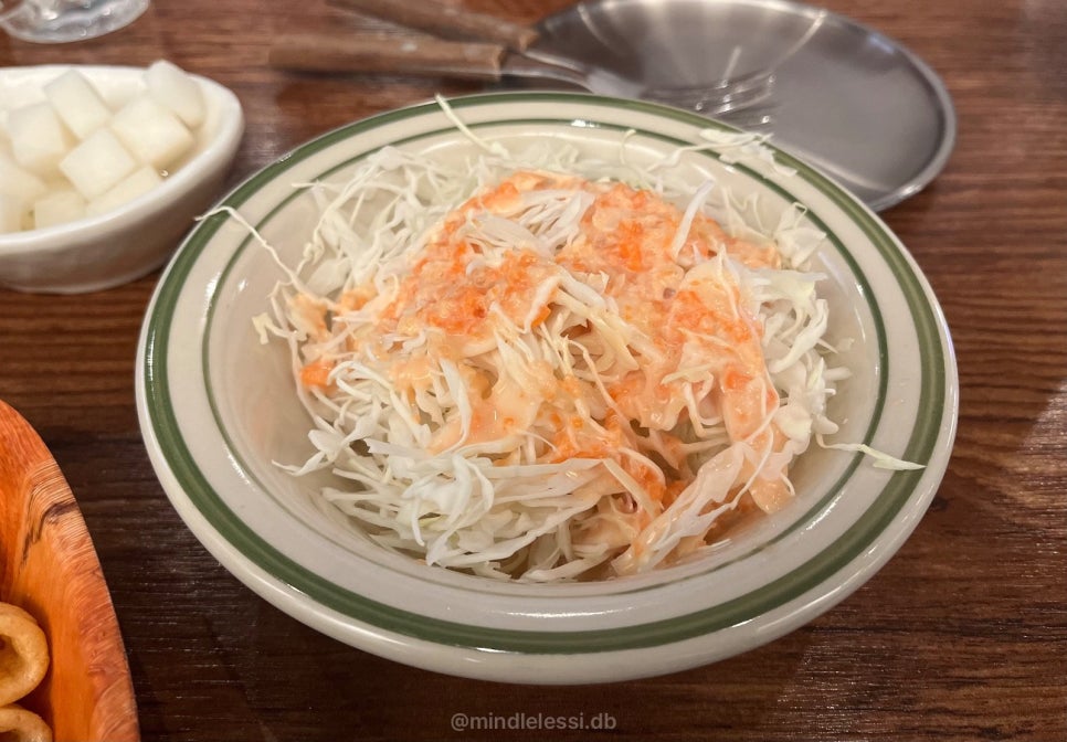 수원 영통 맛집 오늘통닭 영통점 새벽 3시까지 홀 넓은 빔프로젝터 스크린 사진 15