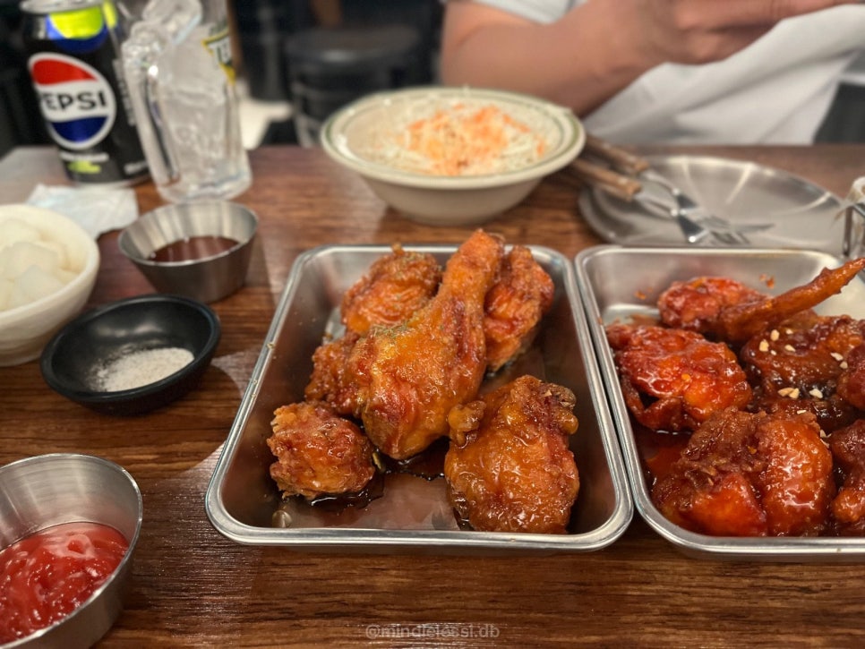 수원 영통 맛집 오늘통닭 영통점 새벽 3시까지 홀 넓은 빔프로젝터 스크린 사진 25